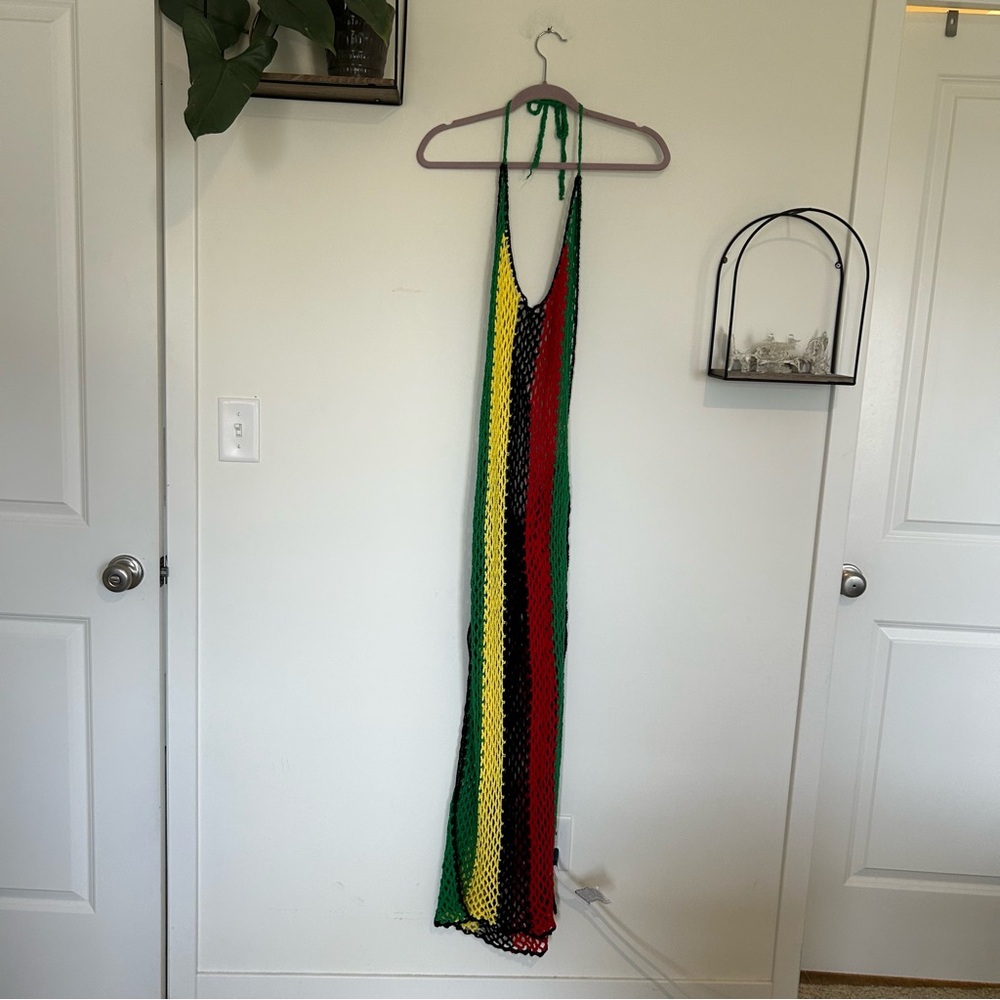 NWT Fashion Nova Sheer Crochet Knit Rasta Halter Neck Open Back Cover Up Size XL